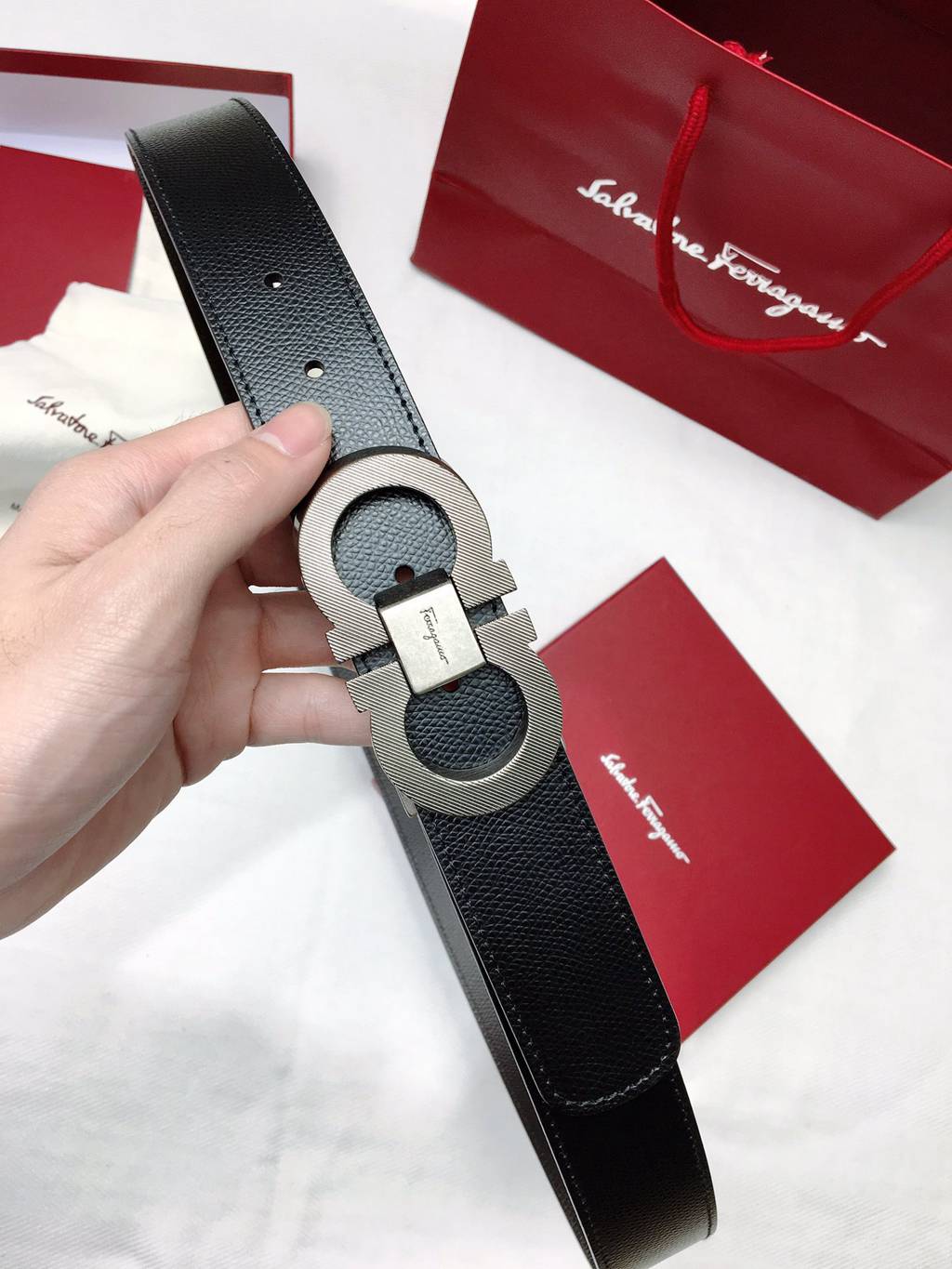 Ferragamo-BELTS-35mm-142.jpg