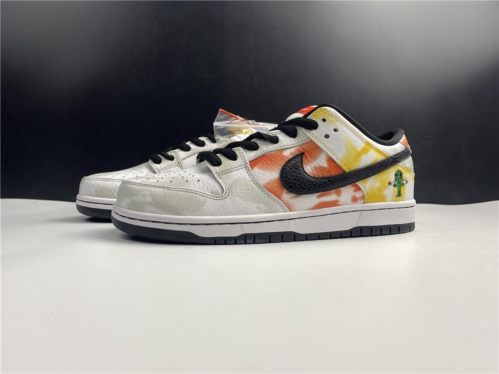 Nike-SB-Dunk-Low-Raygun-Tie-Dye-White.jpg